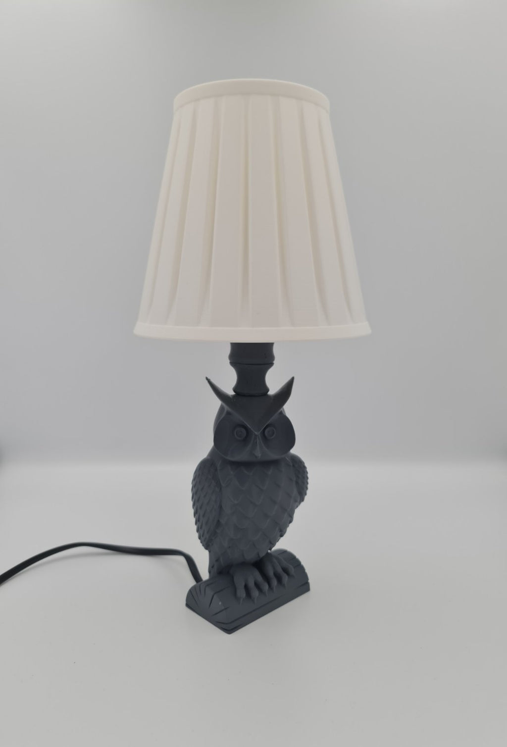 Настолна лампа на мъдра сова