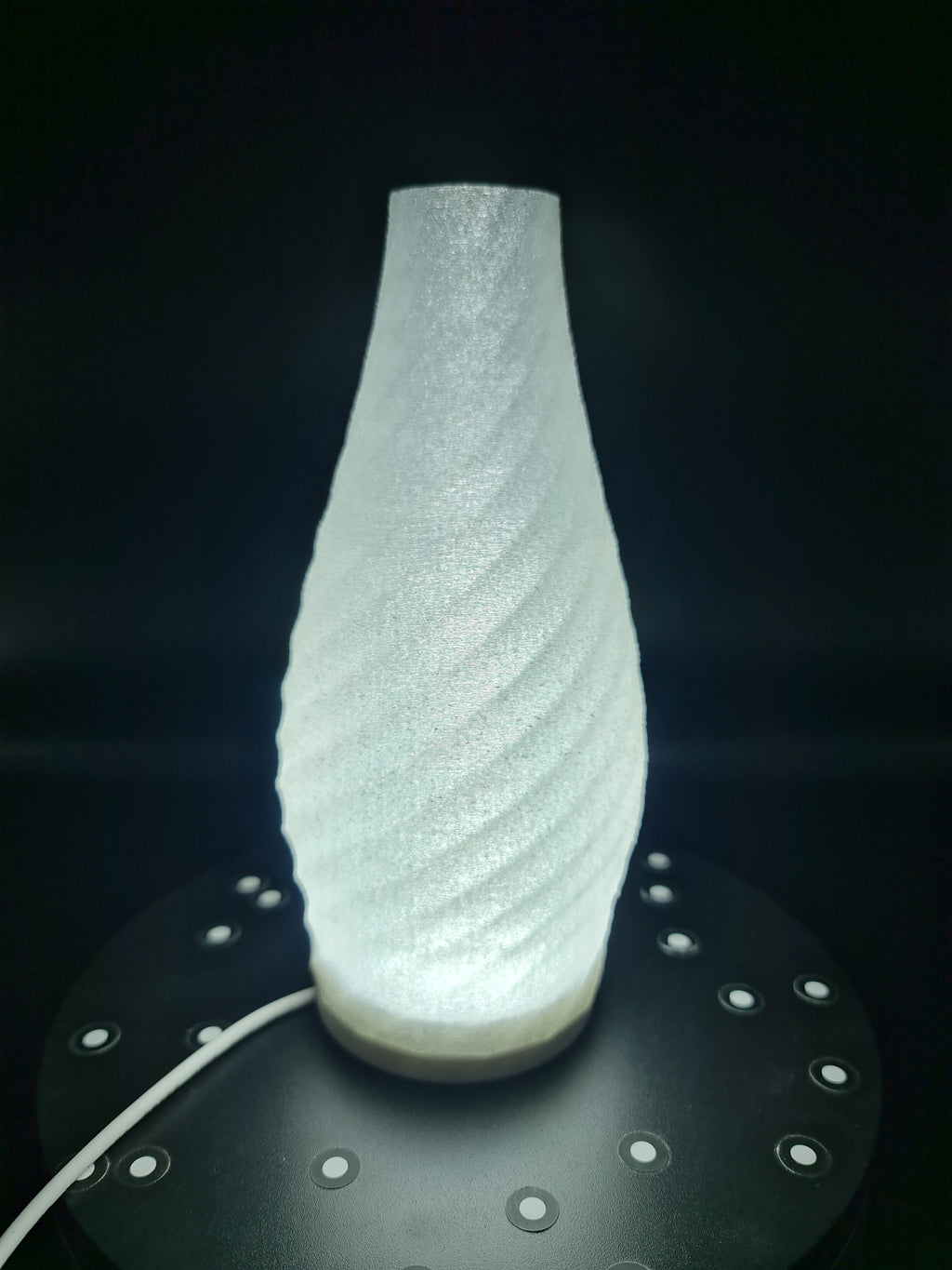 Персонализируема настолна лампа с абажур по ваш избор