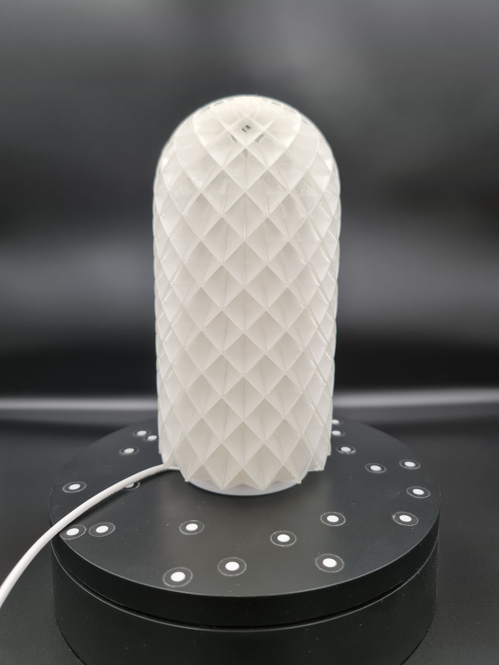 Персонализируема настолна лампа с абажур по ваш избор