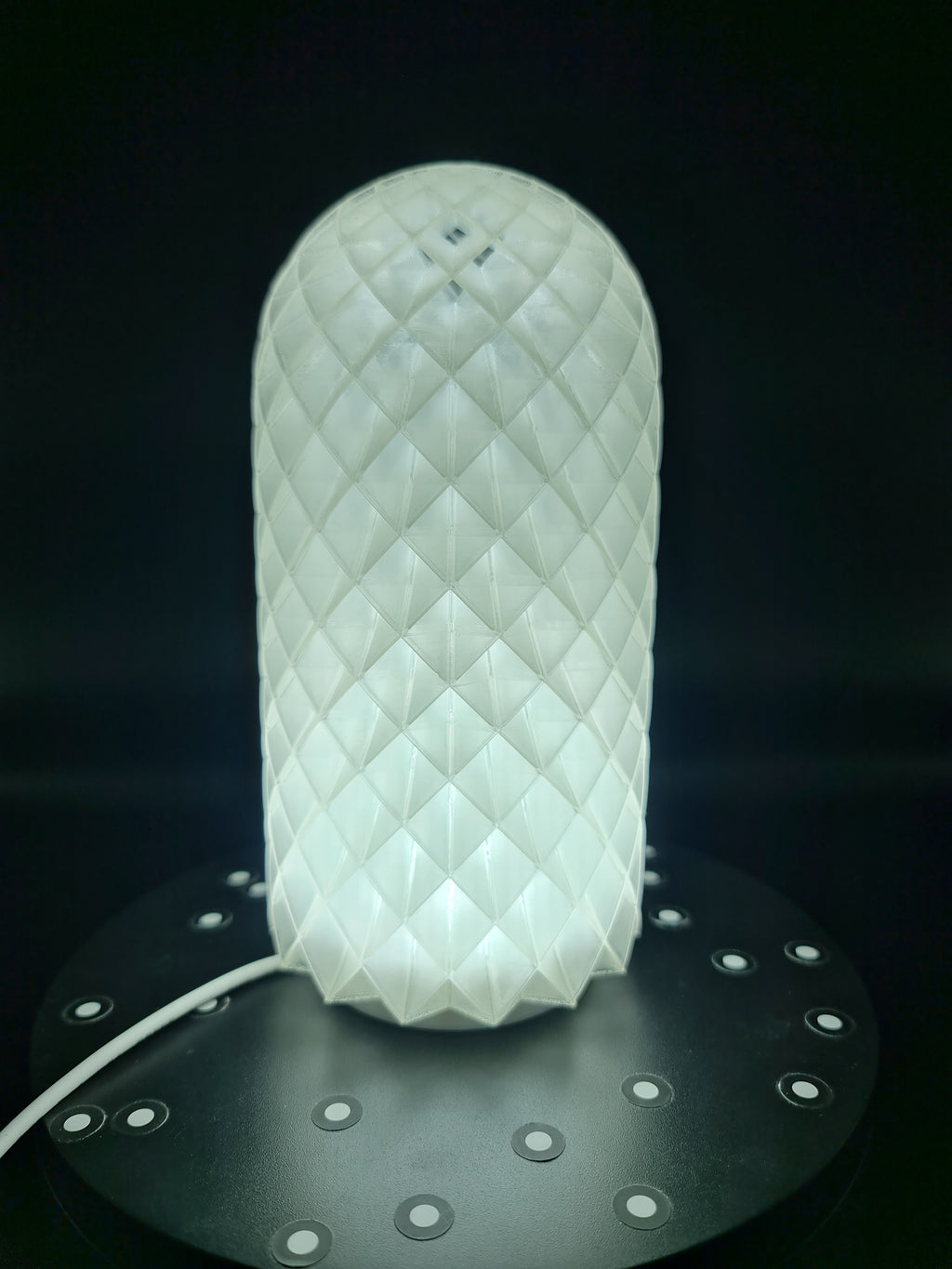 Персонализируема настолна лампа с абажур по ваш избор