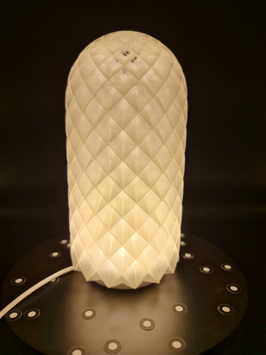 Персонализируема настолна лампа с абажур по ваш избор