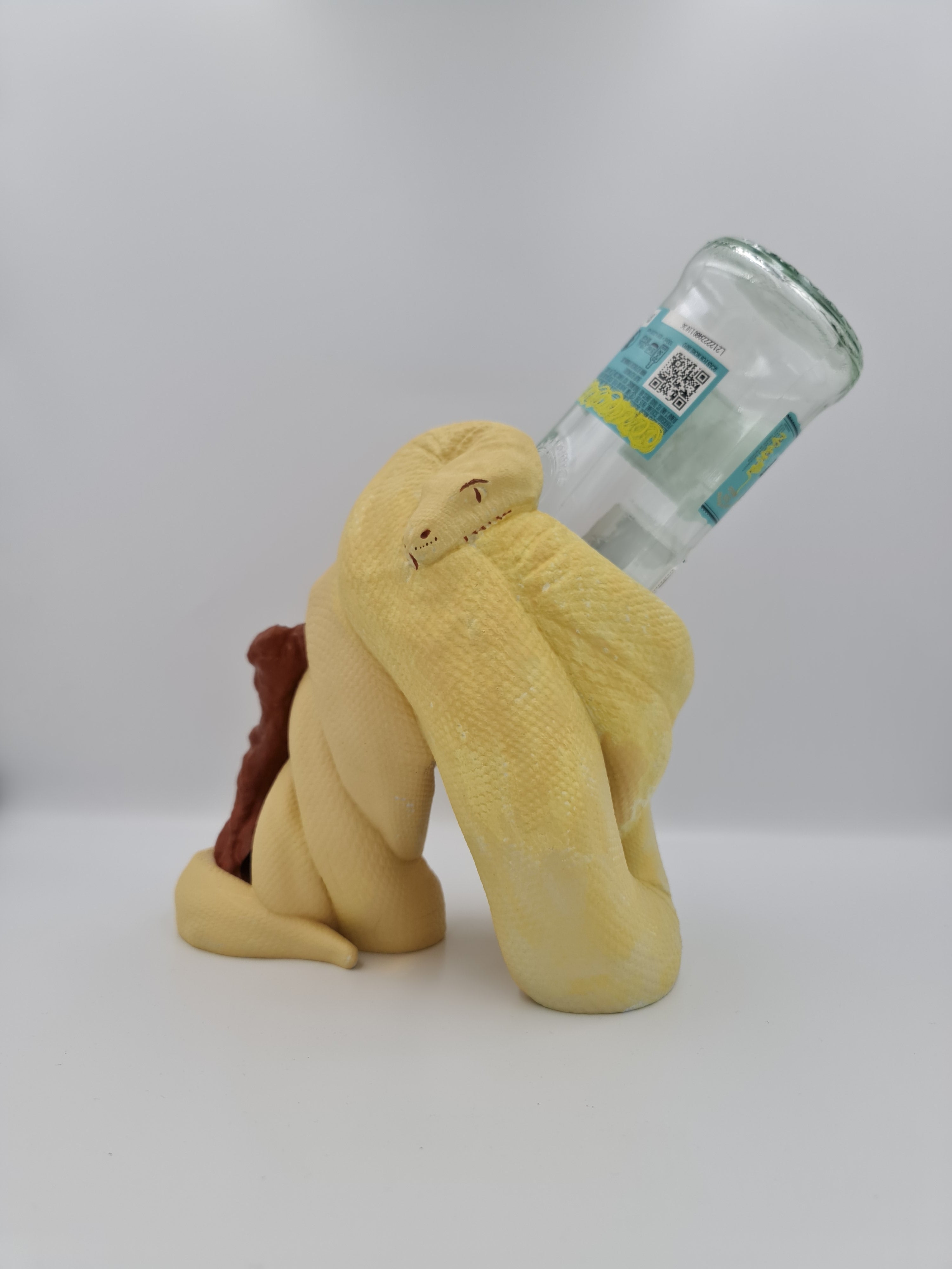 Държач за бутилка Питон