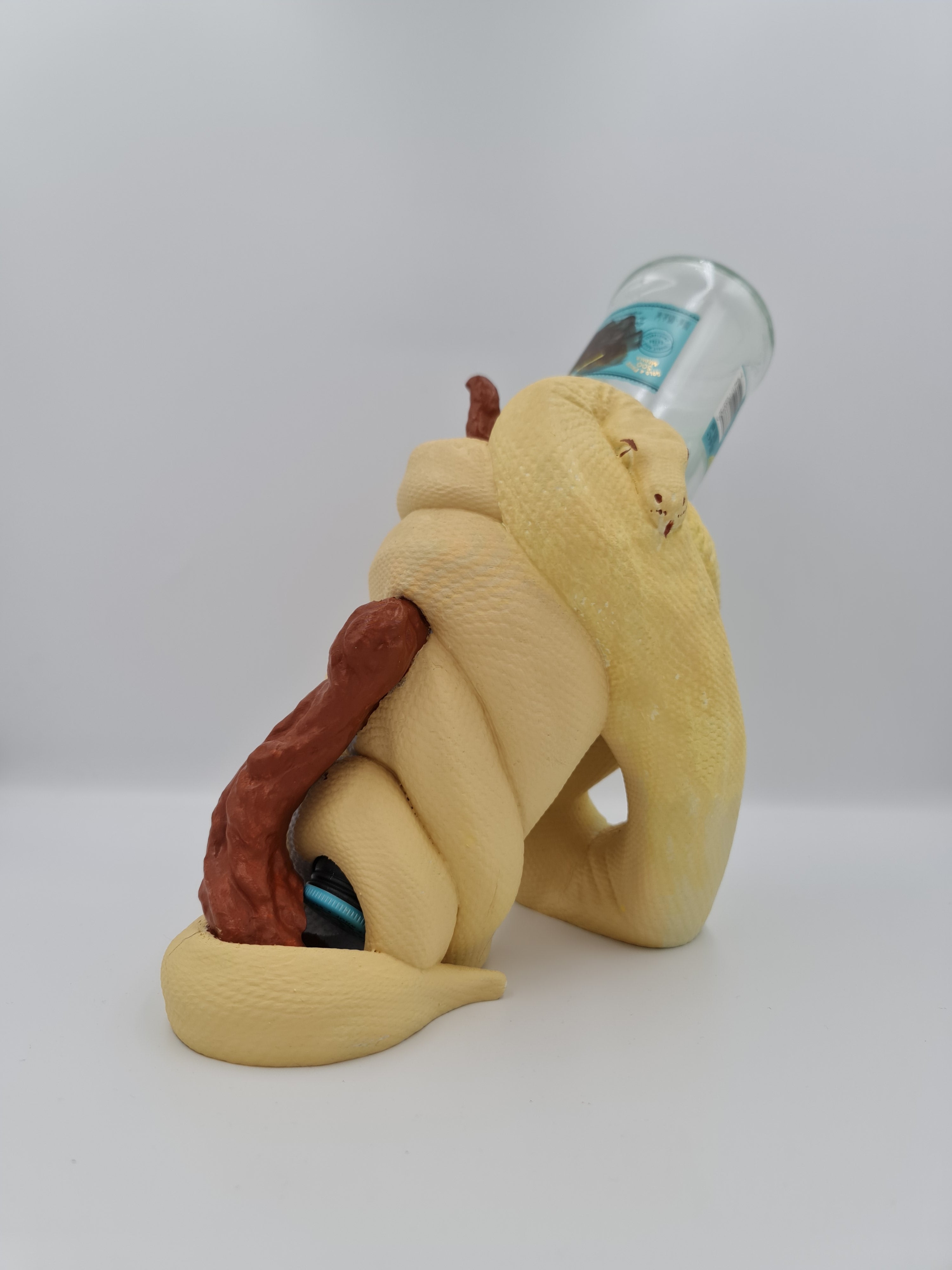 Държач за бутилка Питон